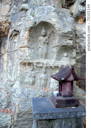 江戶時代的佛像福島市巖谷觀音堂 江戶時代的佛像福島市巖谷觀音堂 70105144