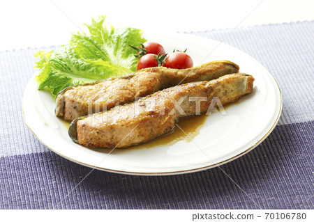 Salmon Meuniere 11 Salmon Meuniere 11 70106780