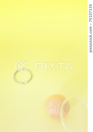 Table photo using wooden accessories 70107339