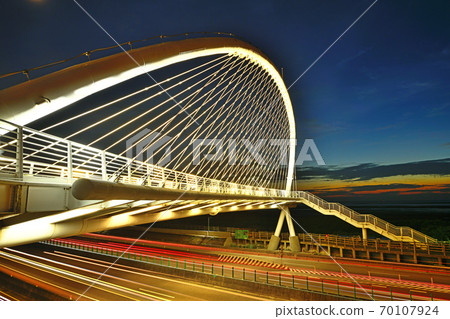 Hsinchu harp bridge 70107924