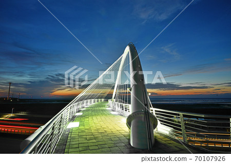 Hsinchu harp bridge 70107926
