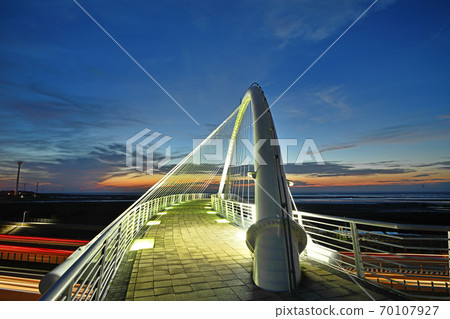 Hsinchu harp bridge 70107927