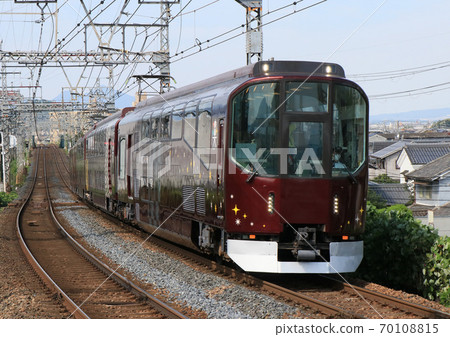 Kintetsu group trains 70108815
