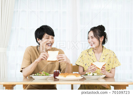 幾個吃麵包 70109723