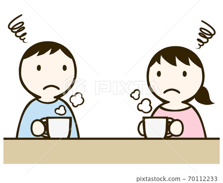 Men and women making tea Men and women making tea 70112233