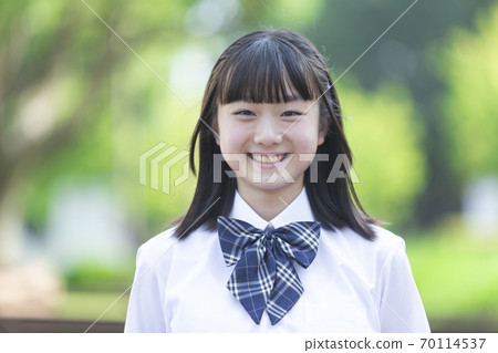 高中女生肖像 70114537