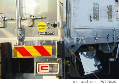 Large truck maximum load capacity 70115080