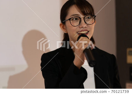 female, females, woman 70121739