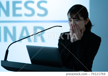 female, females, woman 70121769