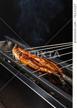 Charcoal-grilled eel Charcoal-grilled eel 70122227
