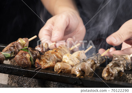 Charcoal grilled chicken 70122290