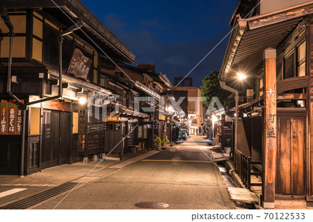 《Gifu Prefecture》 Hida Takayama / Old Townscape 《Night View》 70122533