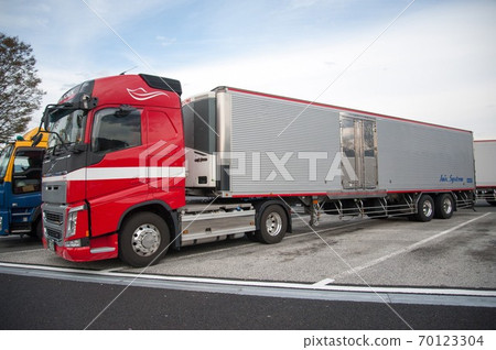 物流大拖車 70123304