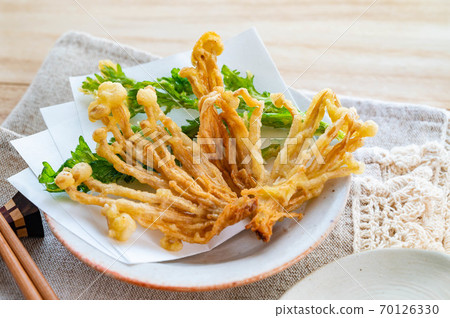 Enoki mushroom tempura Enoki mushroom tempura 70126330
