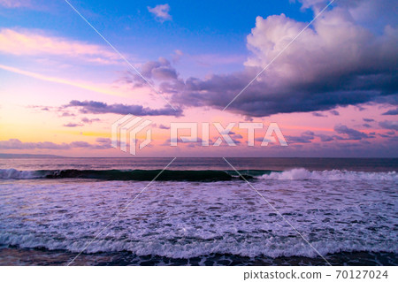 Sunset and sea Sunset and sea 70127024