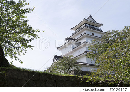 The castle tower of Aizuwakamatsu Castle and Tsuruga Castle The castle tower of Aizuwakamatsu Castle and Tsuruga Castle 70129127