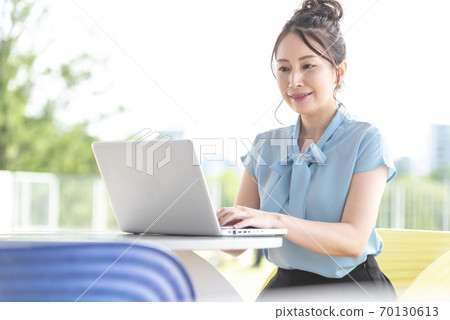 Remote work image Remote work image 70130613