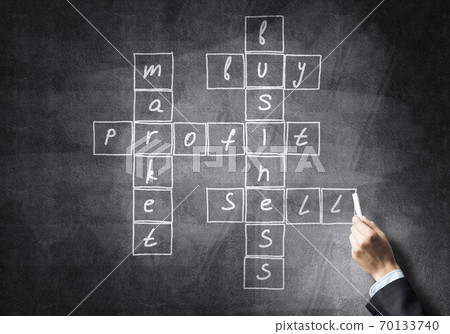 Seminar trainer draw on chalkboard 70133740