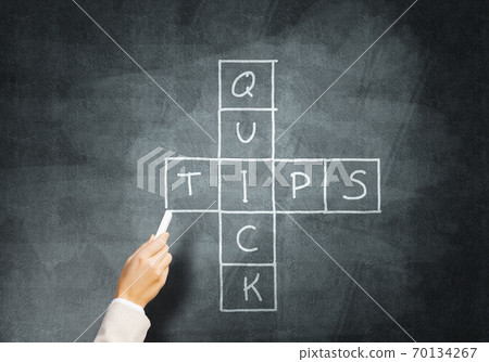 Woman draw crossword 70134267