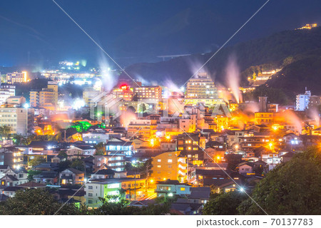 Beppu hot water smoke scenery 70137783