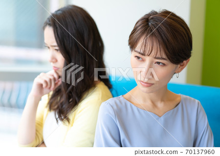 Two women who are not close Two women who are not close 70137960