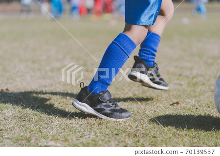 Soccer kindergarten children 70139537