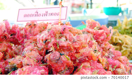 Fried  flowers 70140017