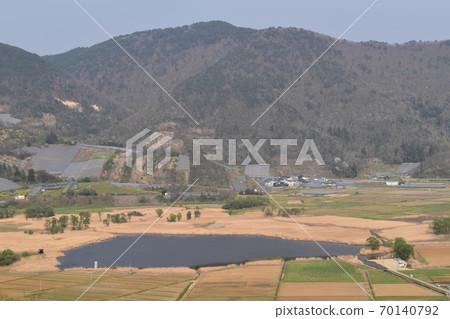 Lake Hakuryu, where water is decreasing year by year Lake Hakuryu, where water is decreasing year by year 70140792