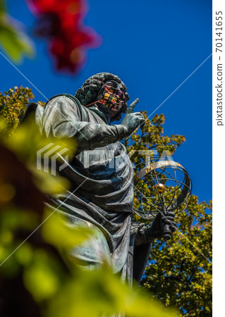 Closeup shot of Nicolaus Copernicus Statue in Torun, Poland 70141655