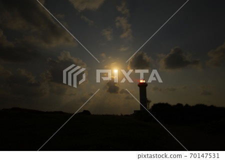 Higashi Heian Nazaki / Moon of the 15th Night Higashi Heian Nazaki / Moon of the 15th Night 70147531