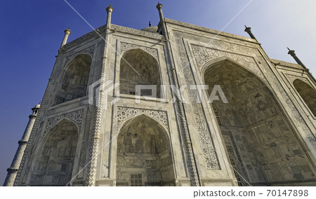 Picture of Crown of the Palaces - Taj Mahal in Agra, Uttar Pradesh, India Picture of Crown of the Palaces - Taj Mahal in Agra, Uttar Pradesh, India 70147898