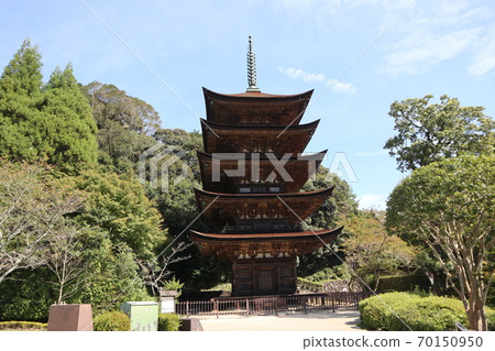 Yamaguchi Rurikoji Temple in early autumn 70150950