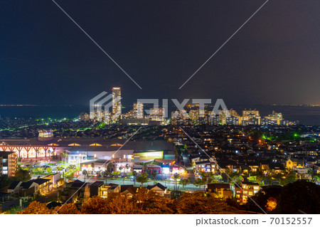 Night view of PayPay Dome / Fukuoka Tower 70152557