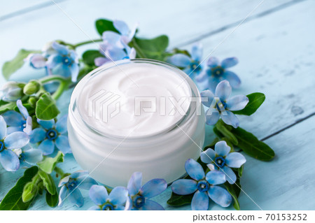 Moisturizing cream skin care image material Moisturizing cream skin care image material 70153252