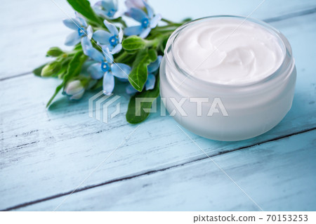 Moisturizing cream skin care image material Moisturizing cream skin care image material 70153253