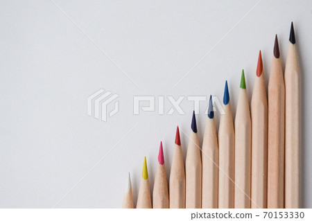 天然材料製成的彩色鉛筆 天然材料製成的彩色鉛筆 70153330