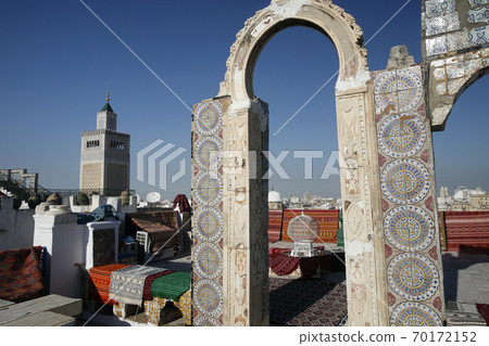 TUNISIA TUNIS CITY MEDINA MOSQUE CARPET 70172152