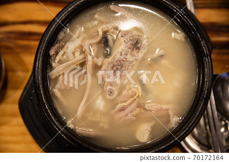 Clear sonaejangtang made of cow's stomach, small intestine, and large intestine, traditional Korean food 70172164