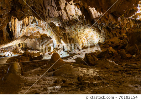 Illuminated picturesque karst rock formations in Balcarka Cave, Moravian Karst, Czech: Moravsky Kras, Czech Republic Illuminated picturesque karst rock formations in Balcarka Cave, Moravian Karst, Czech: Moravsky Kras, Czech Republic 70182154