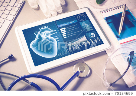 Digital technologies in medicine Digital technologies in medicine 70184699