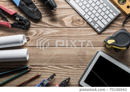 Repair service request Repair service request 70186042