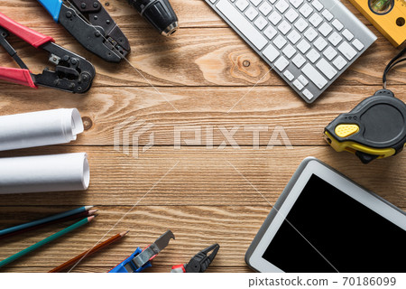 Repair service request Repair service request 70186099