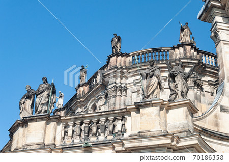 Statues on Dresden Cathedral Statues on Dresden Cathedral 70186358