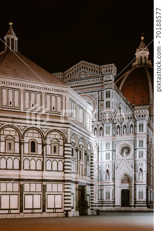 Florence, cathedral of Santa Maria del Fiore at night 70188577