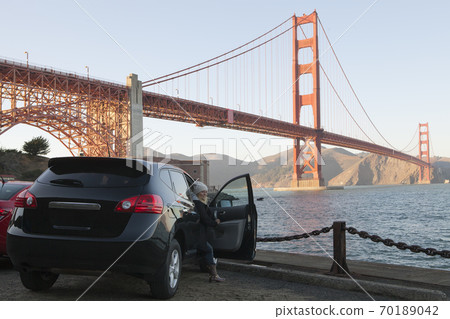 golden bridge 70189042