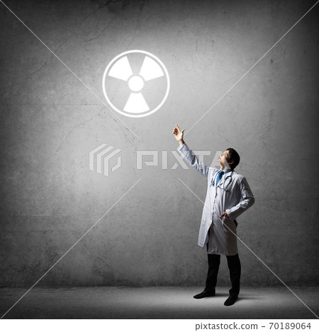 Medical industry and radioactive materials Medical industry and radioactive materials 70189064