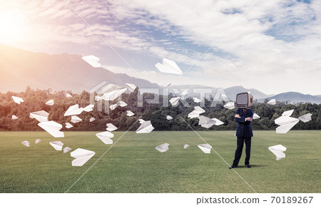 Businessman with old TV instead of head. Businessman with old TV instead of head. 70189267