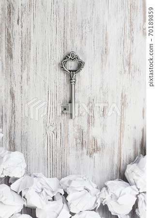 Finding key to success Finding key to success 70189859