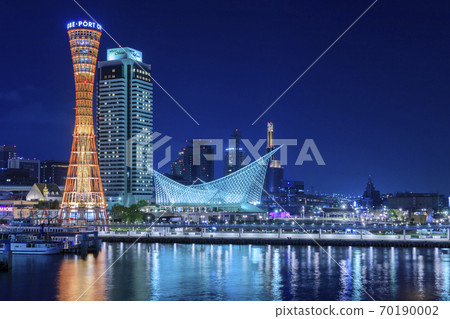 Night view of Kobe, Hyogo Prefecture, Kobe port and cityscape 70190002