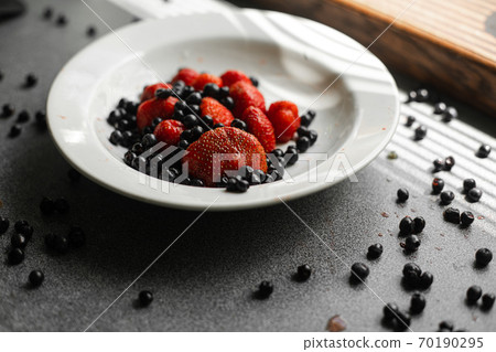 Fresh fruit on the dining table at home 70190295